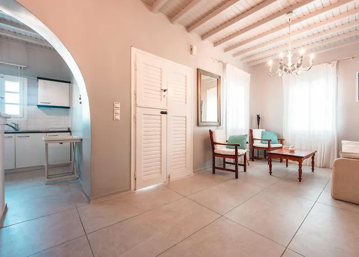 Traditional Cycladic In Elia Mykonos * Mykonos Town