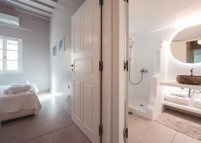 Traditional Cycladic In Elia Mykonos * Mykonos Town